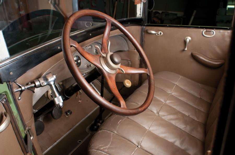  Lincoln Model L Club Roadster by Locke 1929 года  (фото 12 из 19)